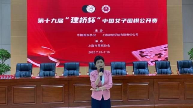 亚洲福利在线播放