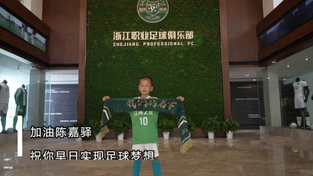 女厕偷拍25位美女嘘嘘嘘视频